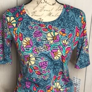 S Gigi NWT- Small-Cute Bold Floral 🌸
